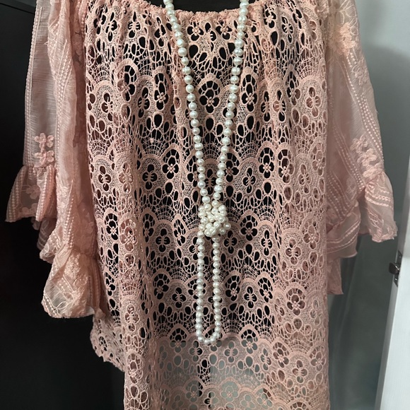 Beautiful Lace Blouse - Picture 10 of 11